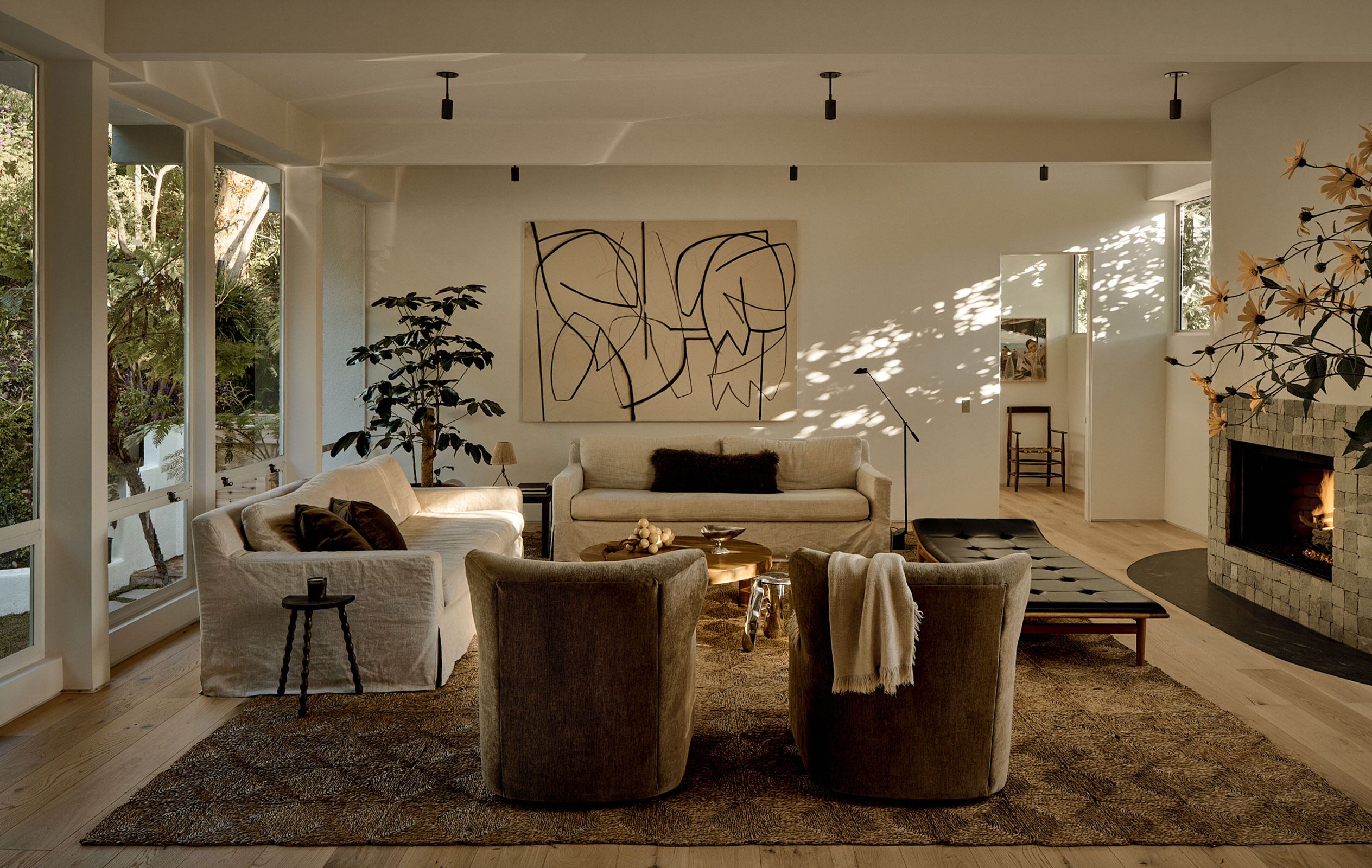 minimalism and lightfilledness instilled in a los angeles home ...