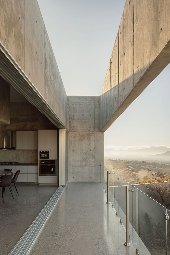 news: modern homes in concrete with surprisingly serene ambiance | the ...