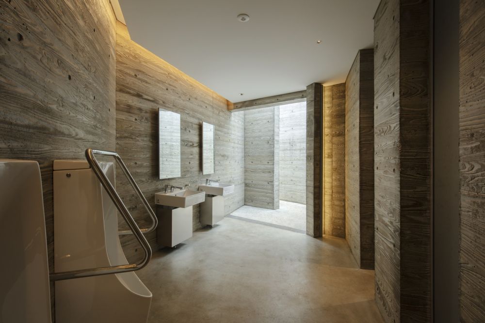 news: the notorious public toilet in japan and where to find them | the ...