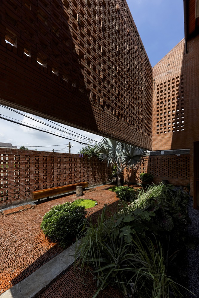 nha be house picture a harmonious symbiosis of tradition and modernity ...