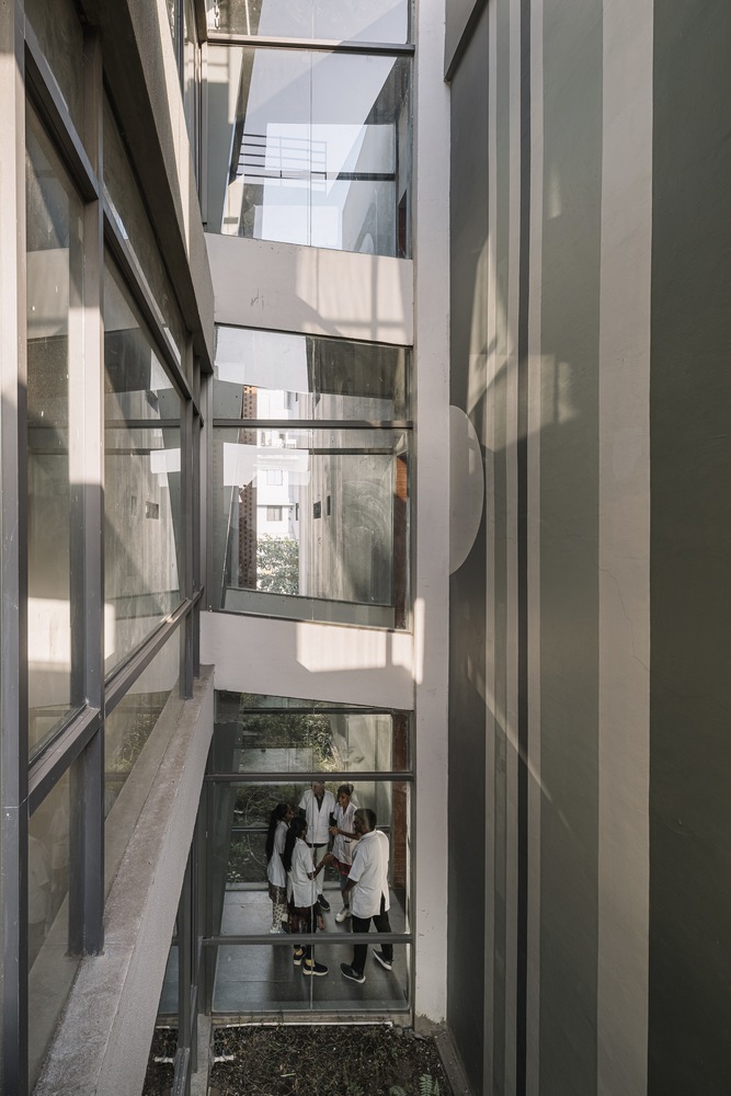 fostering learning and collaboration within brick and concrete: project ...