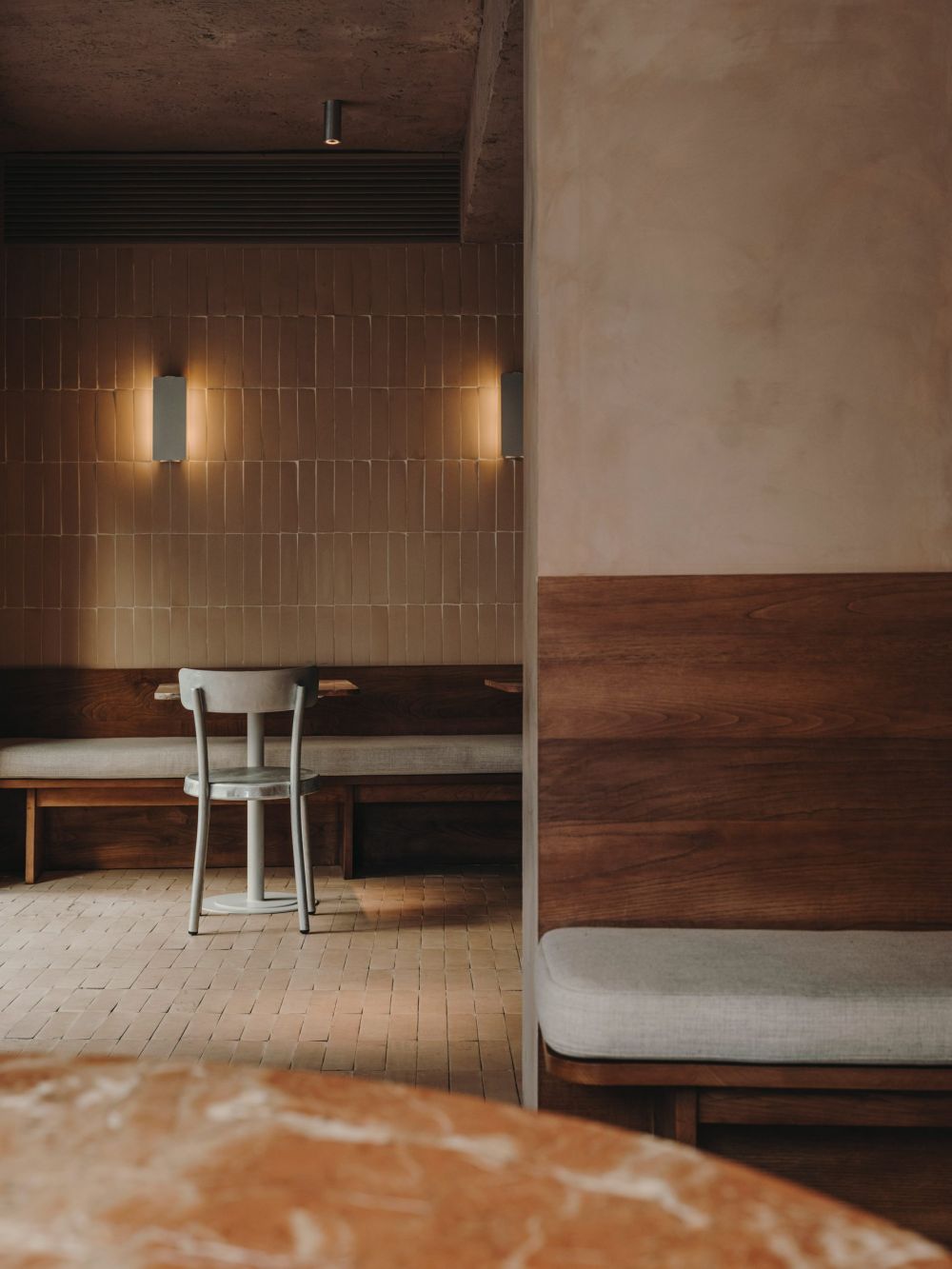 plantea estudio highlights earthy tones to invoke a raw and organic ...