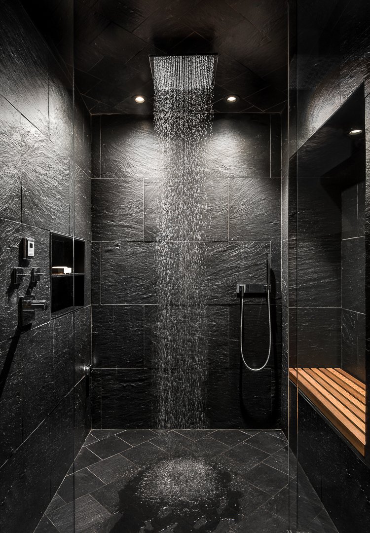 Tips 5 Essential Guide To Design Dramatic Bathrooms In Dark Shades The Design Story