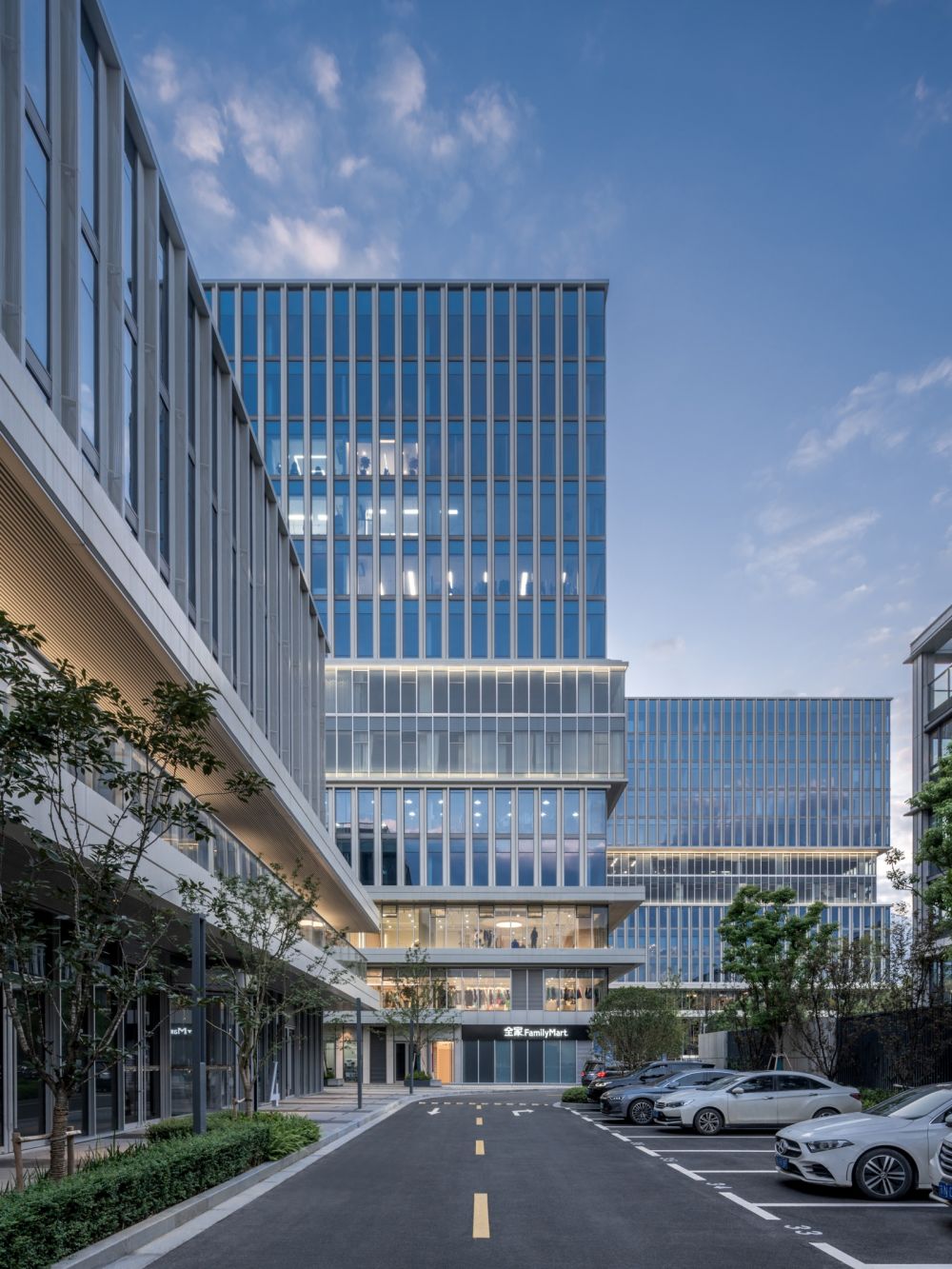 Fresh Look at News Superimpose Architecture Creates A High End Green Hub In